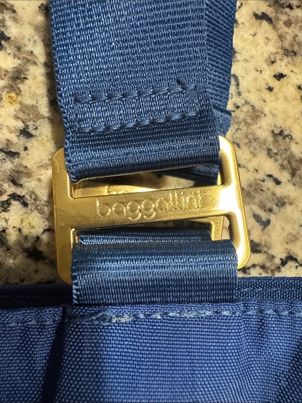🆕 Baggallini Tulum Tote with Gold Hardware. Perfect Condition. Like New!🔥 - Picture 12 of 12